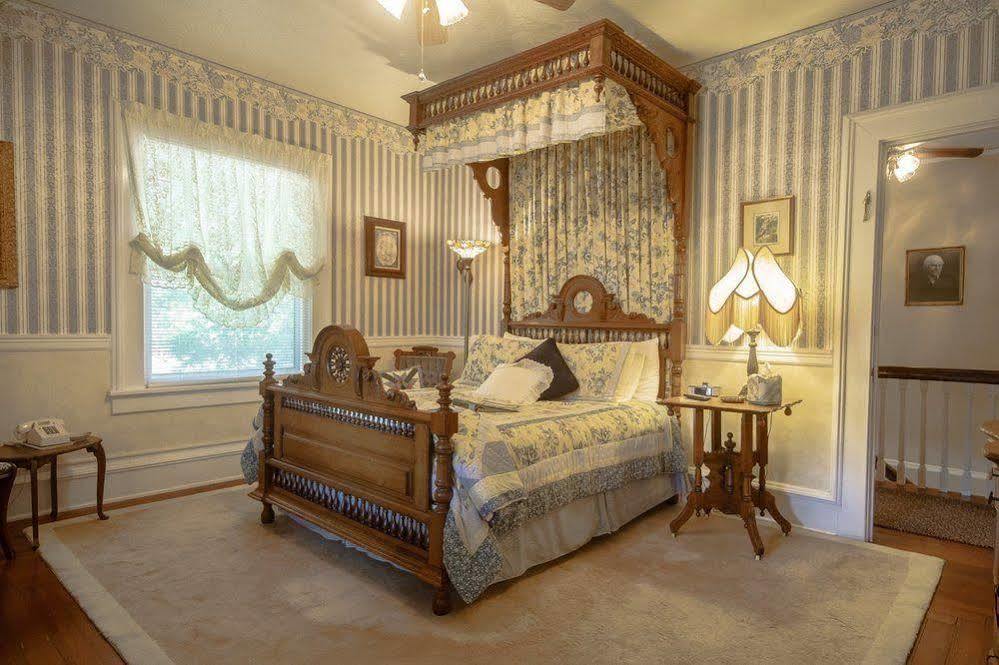 Dickey House Bed And Breakfast Marshfield Exterior foto